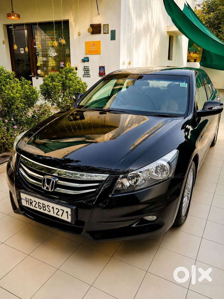 Honda Accord 2.4 Elegance Manual, 2012, Petrol