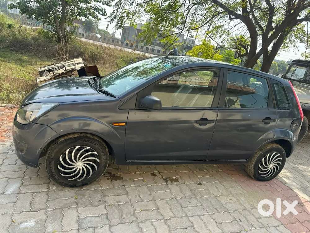 Ford Figo Petrol Zxi 2010 Last Year