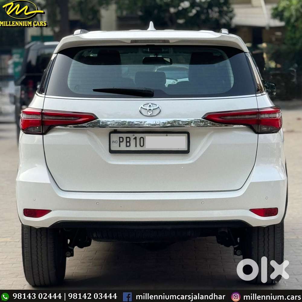 Toyota Fortuner [2021-ongoing] 2.8 2wd Diesel At, 2022, Diesel