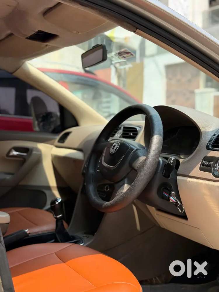 Skoda Rapid 2012 Diesel 120000 Km Driven