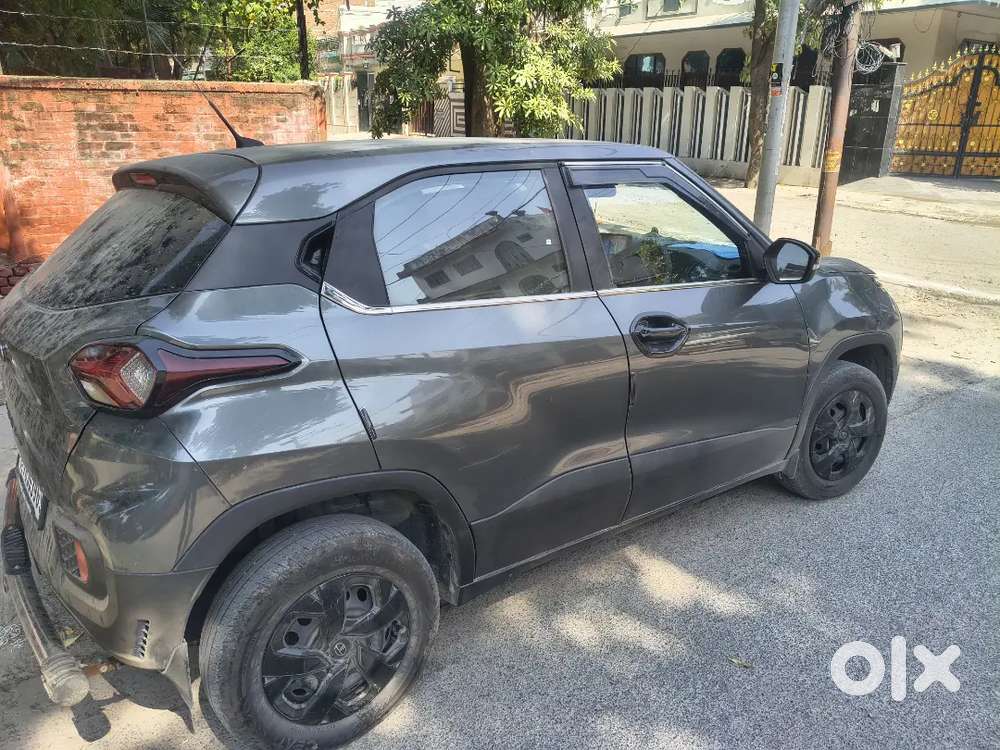 Tata Punch 1.2 Adventure 2025