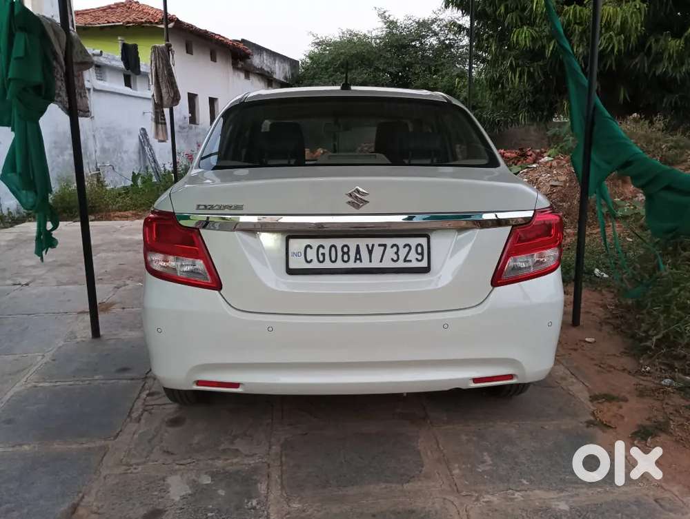 Maruti Suzuki Dzire Desember 2023 Petrol 26000 Km Driven