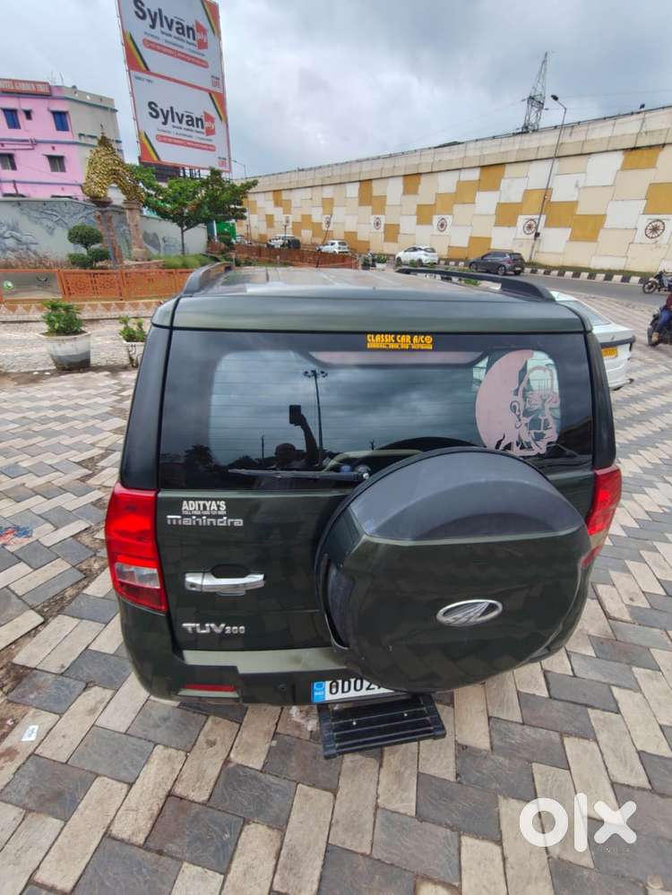 Mahindra Tuv 300 T8, 2017, Diesel