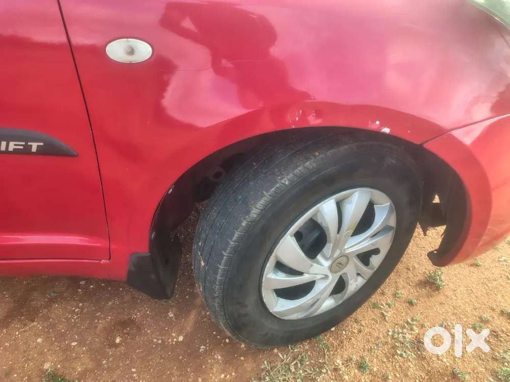 Maruti Suzuki Swift 2007 Petrol 32500 Km Driven