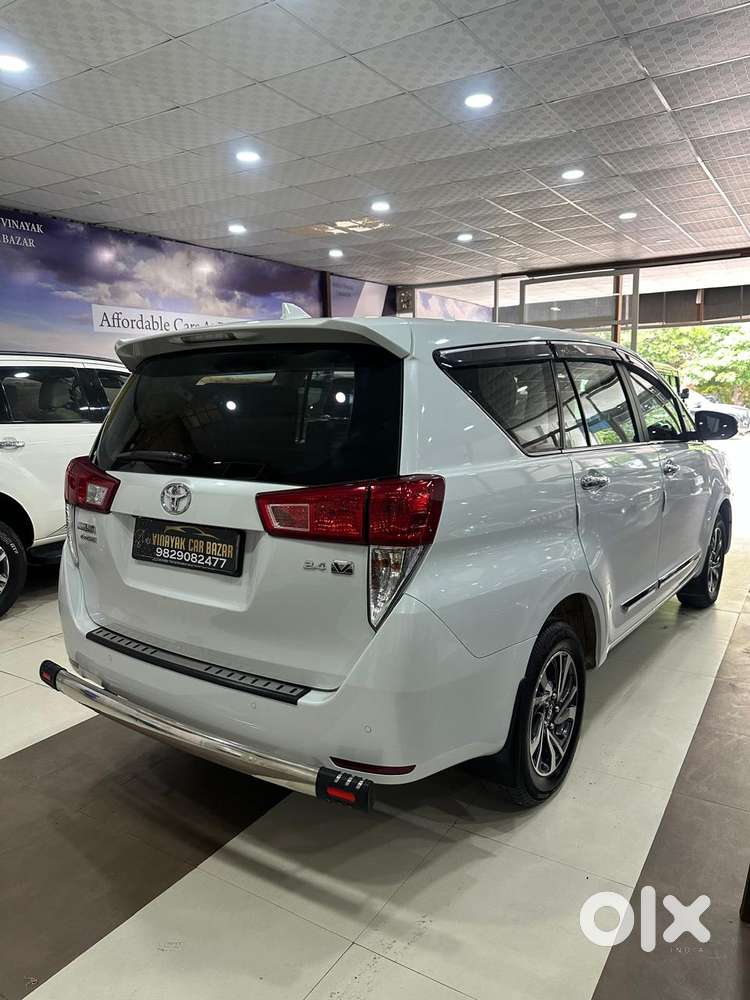 Toyota Innova Crysta 2.4 V, 2025, Diesel
