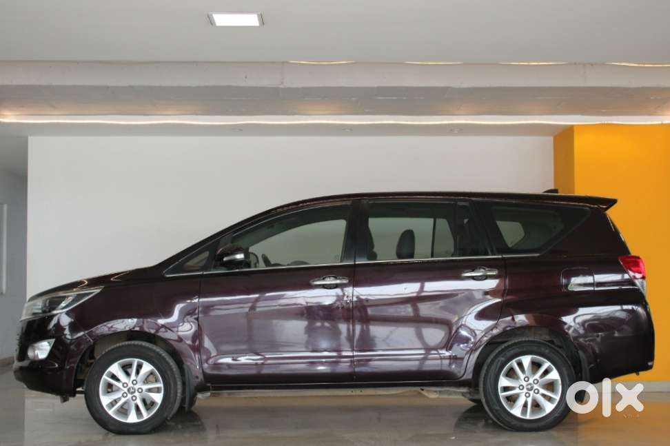 Toyota Innova Crysta 2.4 V, 2016, Diesel