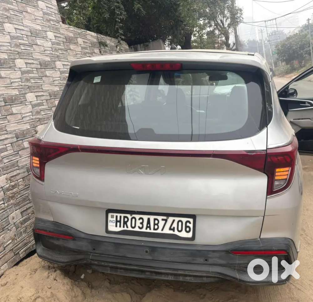 Kia Carens 2023 Petrol 43000 Km Driven