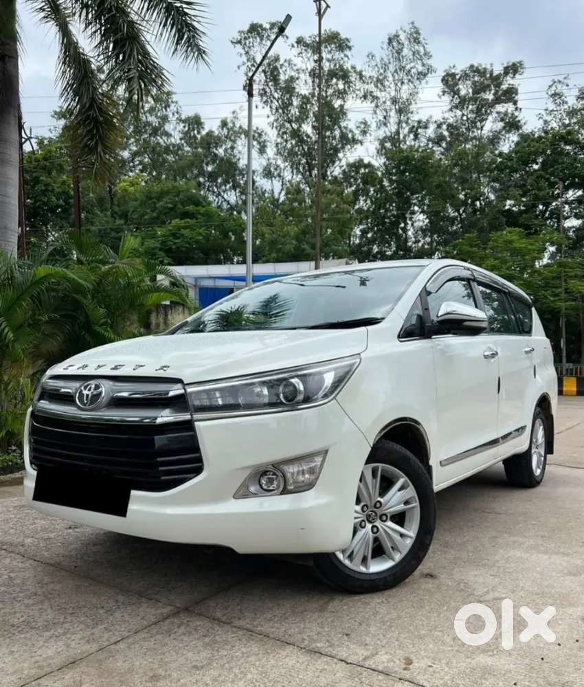 Toyota Innova Crysta 2018 Diesel 93000 Km Driven