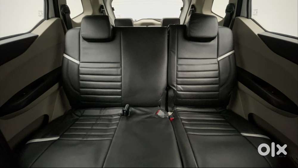 Renault Triber Rxz, 2022, Petrol