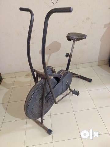 Gym cycle for exercise with good condition Gym Fitness 1782328888