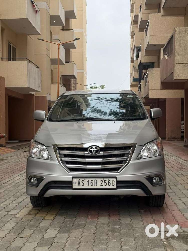 Toyota Innova 2013