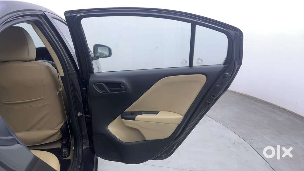 Honda City I-vtec Cvt Zx, 2015, Petrol