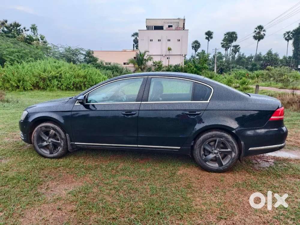 Volkswagen Passat 2012 Diesel 105000 Km Driven