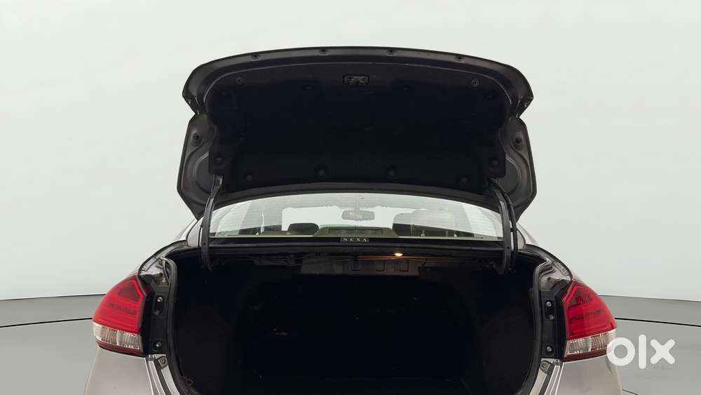 Maruti Suzuki Ciaz 1.5 Alpha Shvs Petrol, 2018, Petrol