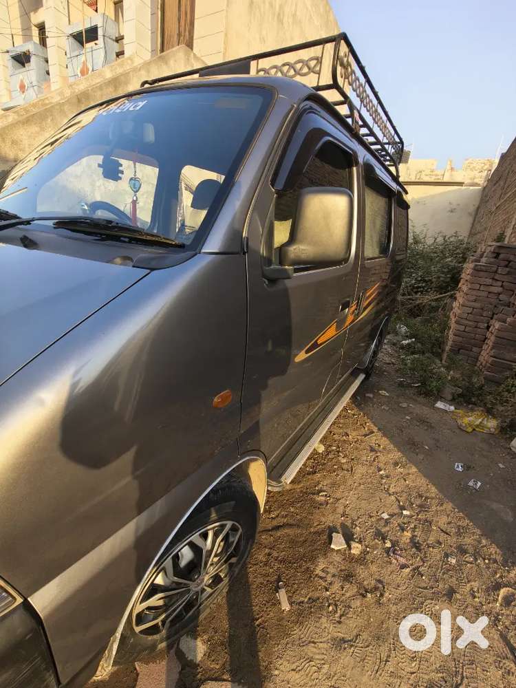 Maruti Suzuki Eeco 2022 Cng & Hybrids 17500 Km Driven