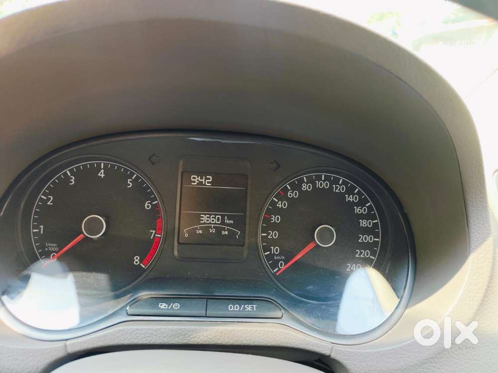 Volkswagen Vento 2010-2013 Petrol Highline, 2016, Petrol