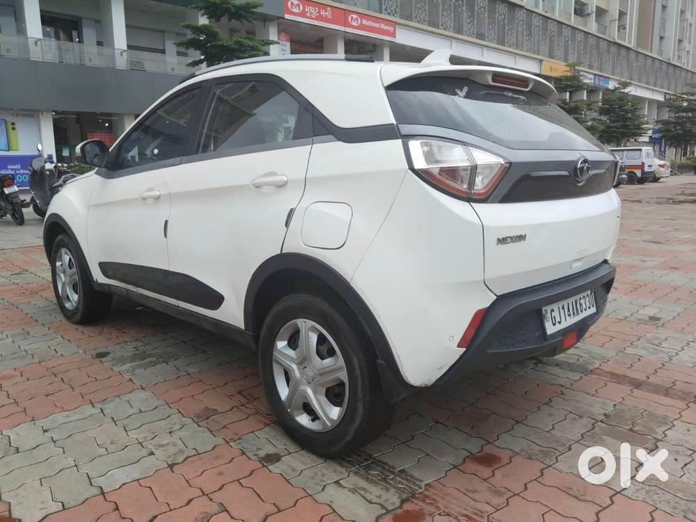 Tata Nexon 1.5 Revotorq Xt, 2018, Diesel