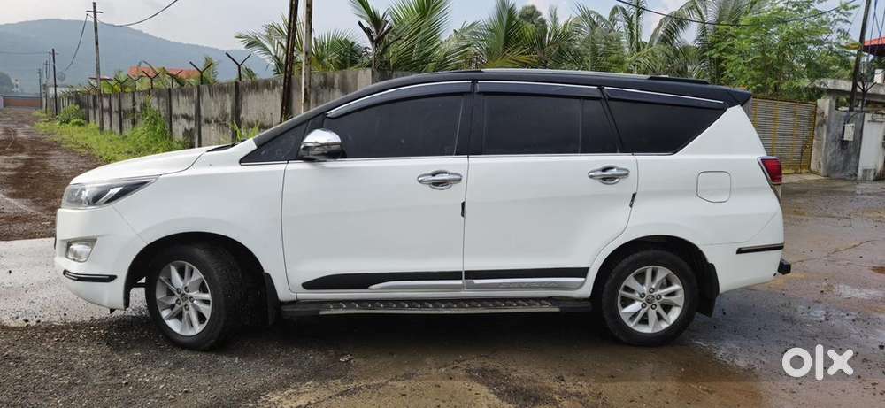 Toyota Innova Crysta 2017 Car