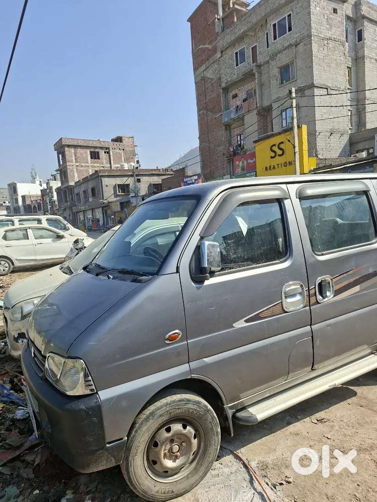 Maruti Suzuki Eeco 2017 Petrol 100000 Km Driven