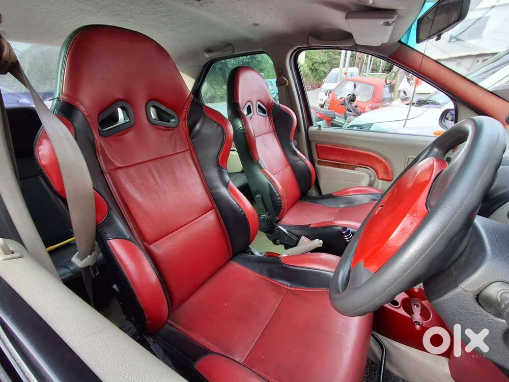 Mahindra Renault Logan 2010 With Premium Racing Bucket Seats