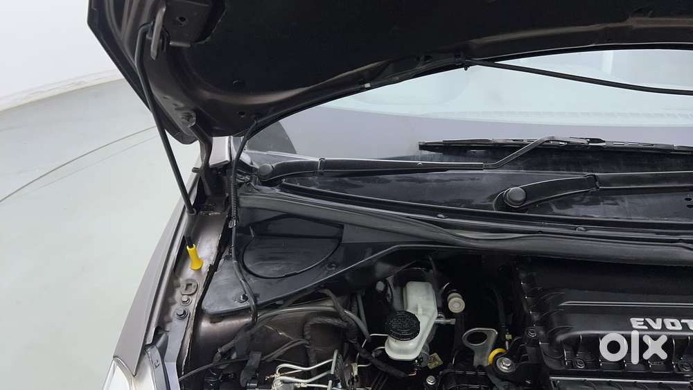 Tata Tiago Xza, 2018, Petrol