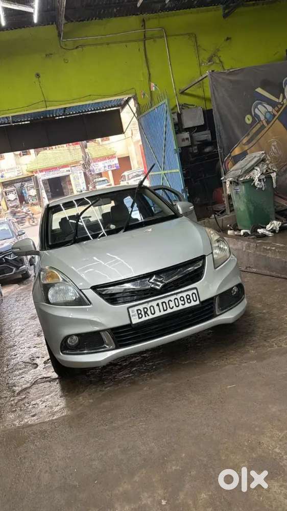 Maruti Suzuki Dzire 2017 Petrol Well Maintained With Service Record