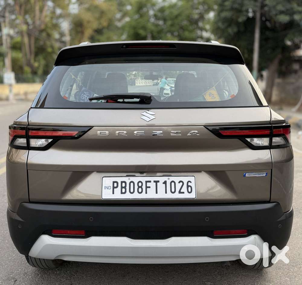 Maruti Suzuki Brezza 1.5 Zxi At Smart Hybrid, 2025, Petrol