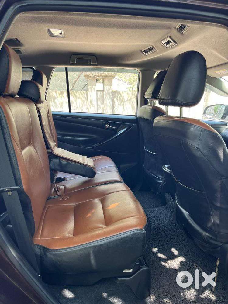 Toyota Innova Crysta 2.4 G Mt 8s, 2020, Diesel