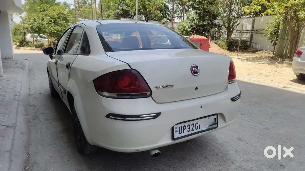 Fiat Linea Child Ac And Best Avarage 26 Per Letter With Ac