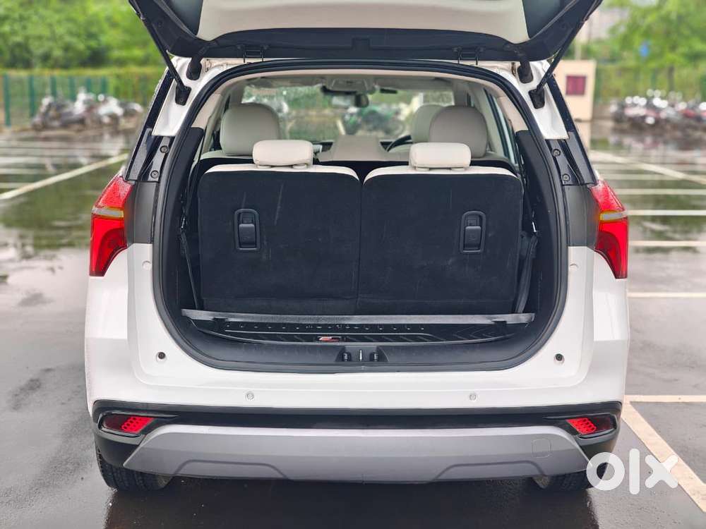 Mahindra Xuv700 2.2 Ax 7 Diesel At Str, 2024, Diesel