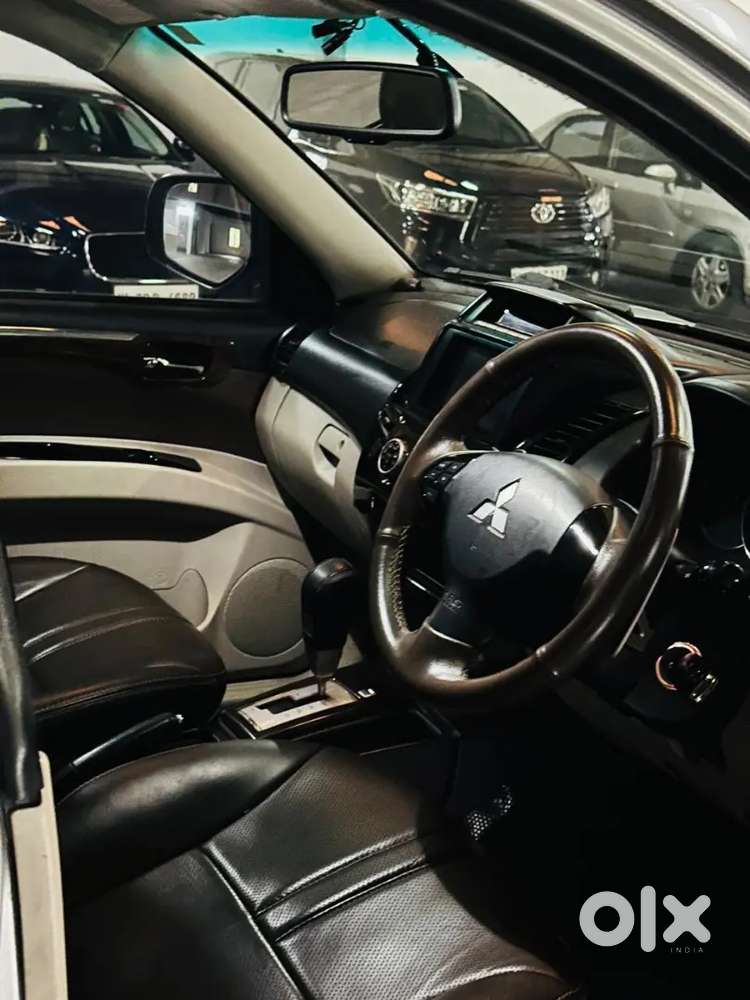 Mitsubishi Pajero Sport 2016 Diesel 100000 Km Driven