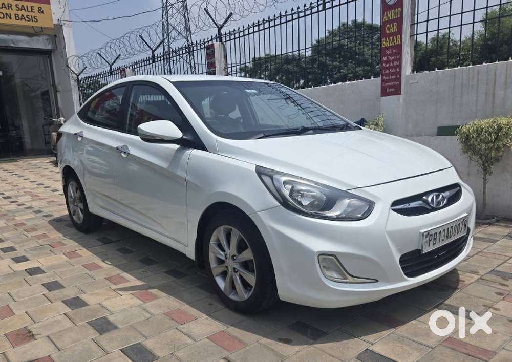 Hyundai Verna Fluidic 1.6 Crdi Sx Opt, 2012, Diesel