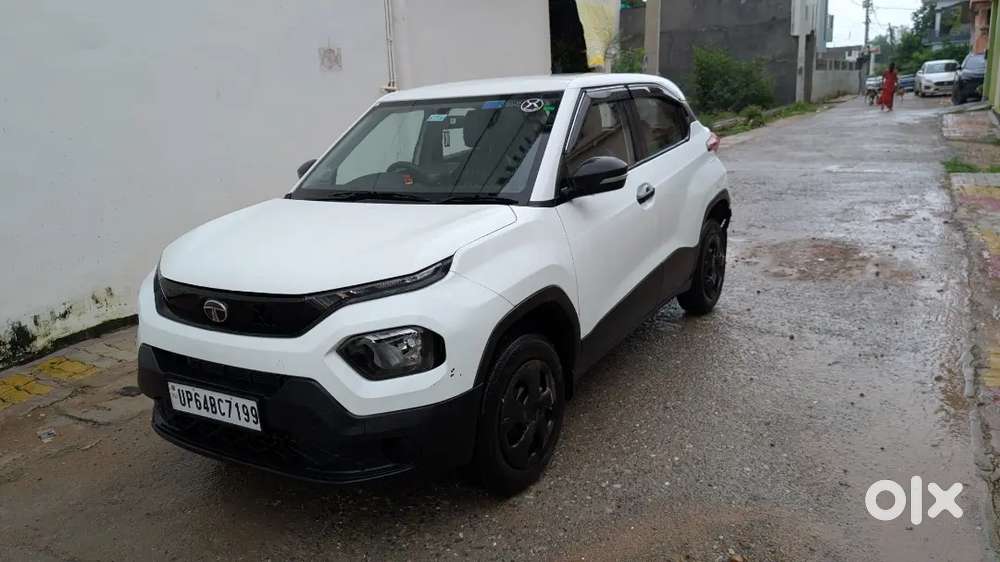 Tata Punch 1.2 Revotron Petrol 2025 Base Model