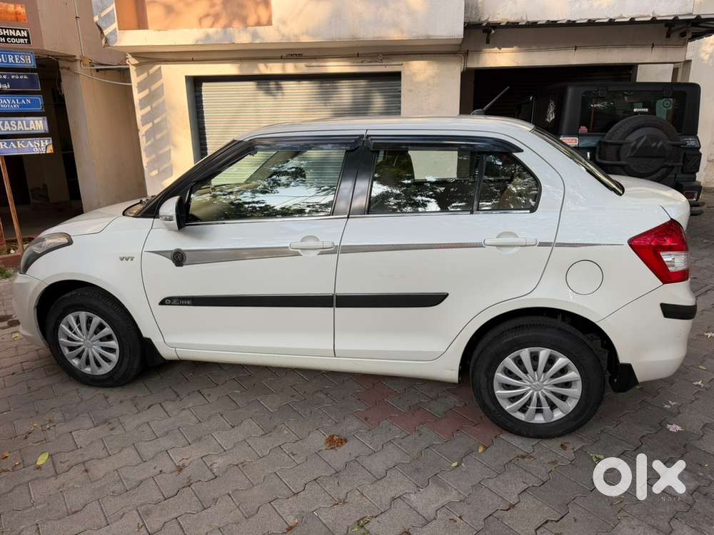 2016 Maruti Dzire 1.2 Vxi At Royale