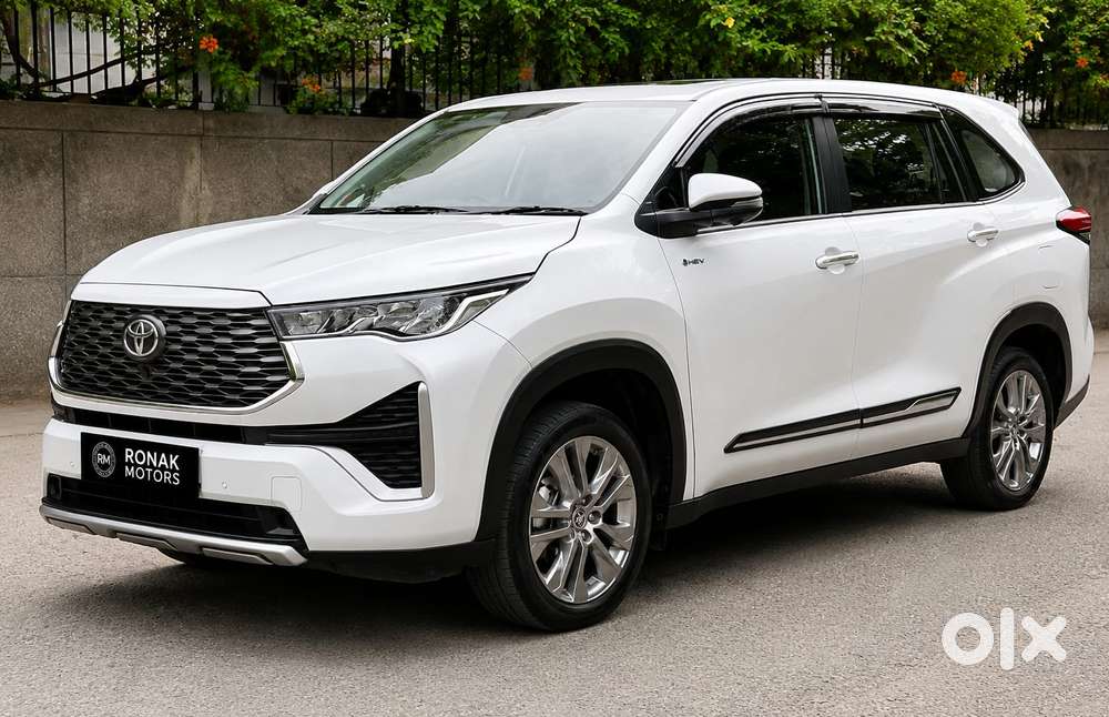 Toyota Innova Hycross 2.0 Zx Hybrid 7 Str, 2026, Petrol