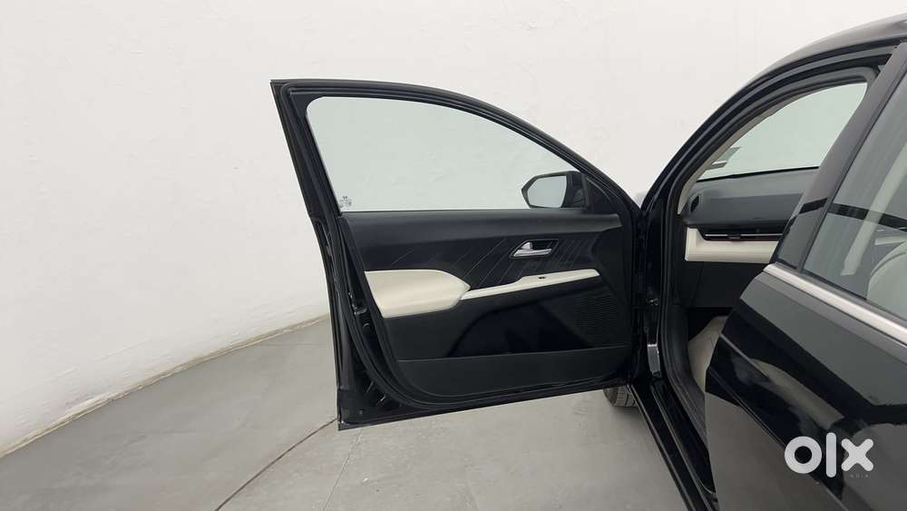 Hyundai Verna 1.5 Sx Petrol Mt, 2024, Petrol