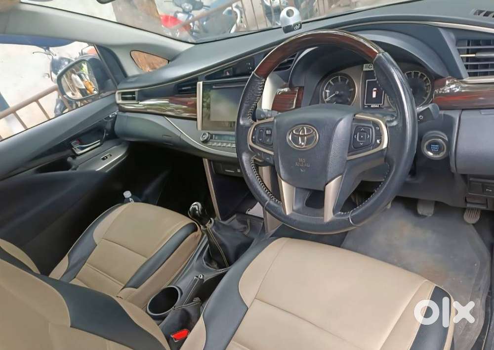 Toyota Innova Crysta 2.4 V 7 Str, 2017, Diesel