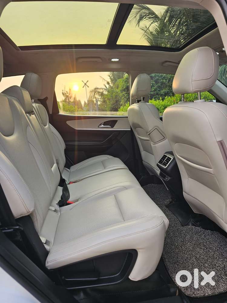 Mahindra Xuv700 2.2 Ax 7 Diesel Mt Luxury Pack Str, 2023, Diesel