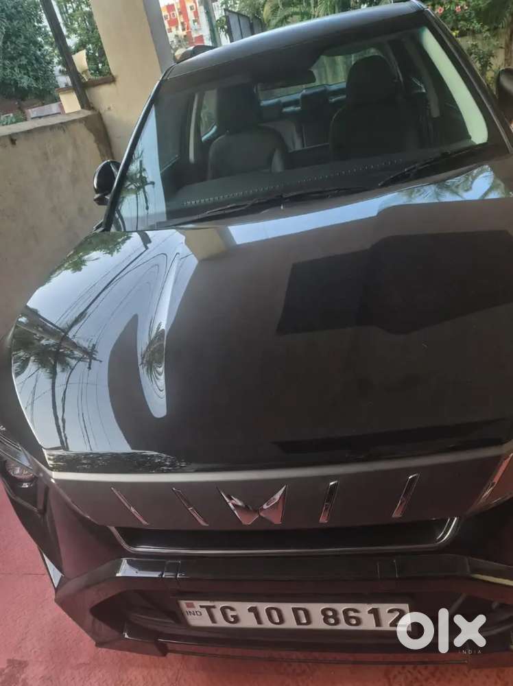 Mahindra Xuv 3xo Revx Petrol 2025