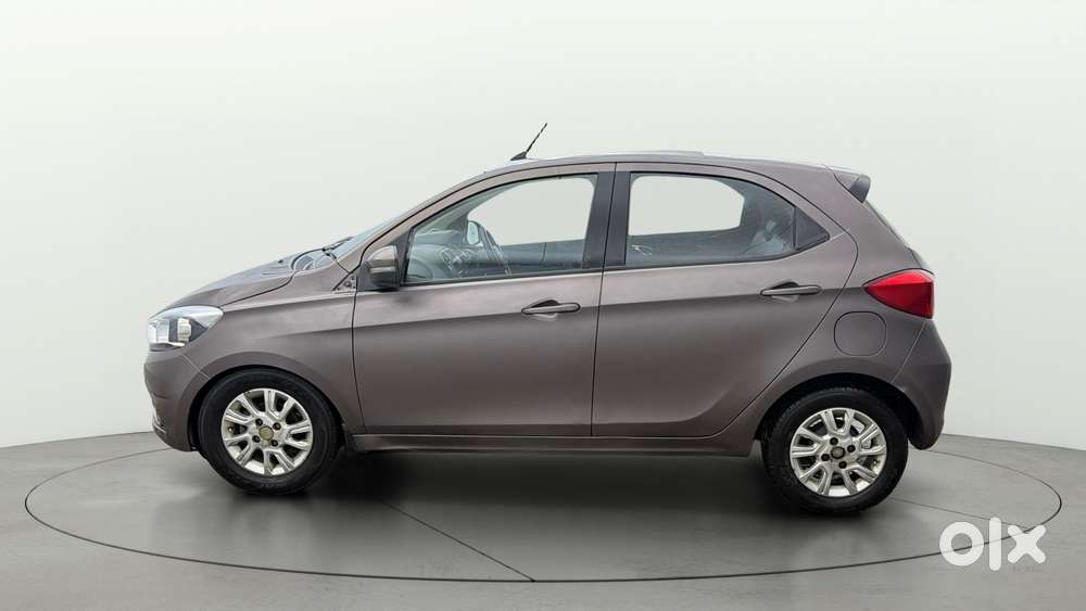 Tata Tiago 1.2 Revotron Xz, 2016, Petrol