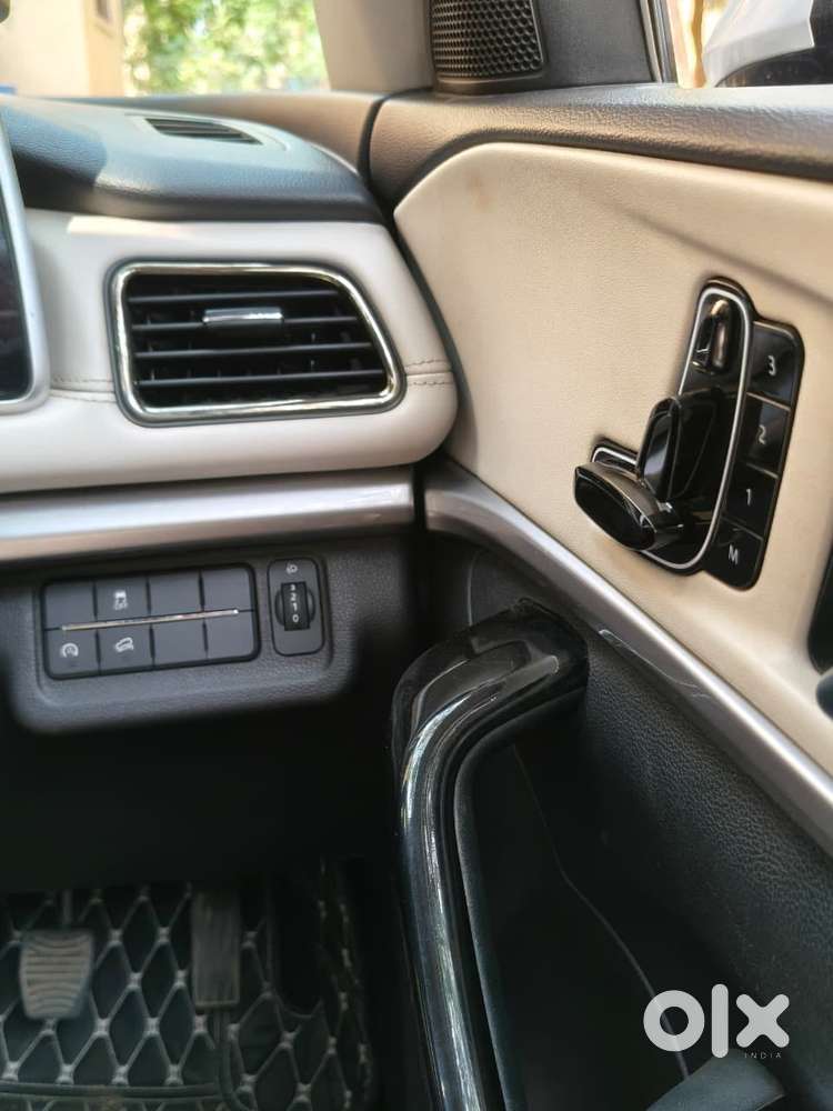 Mahindra Xuv700 2.2 Ax 7 Diesel Mt Str, 2024, Diesel