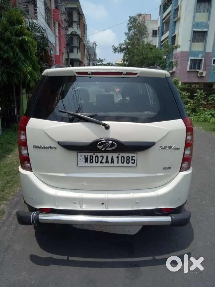 Mahindra Xuv500 Diesel 2012 With 82000 Km Excellent Condition