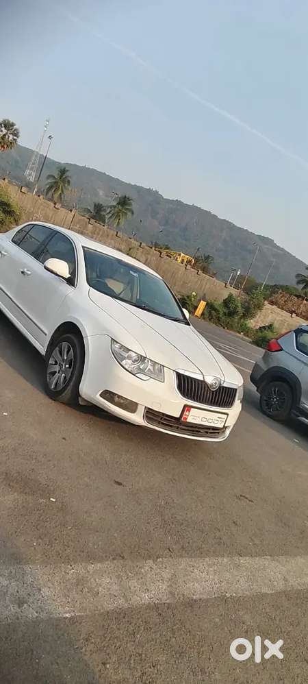 Skoda Superb Elegance 2013