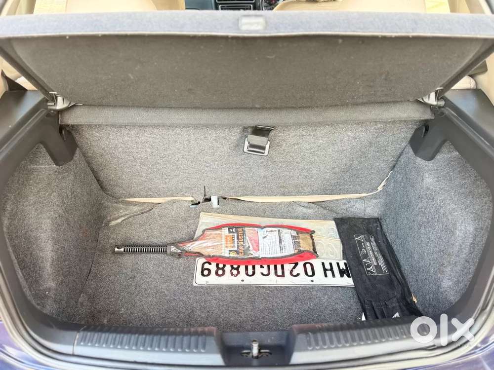 Volkswagen Polo Petrol Highline 1.2l, 2013, Petrol