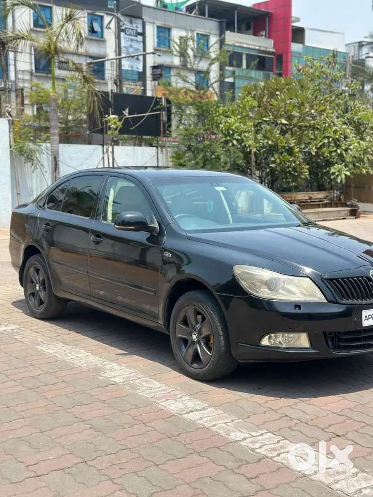 Skoda Laura 2011