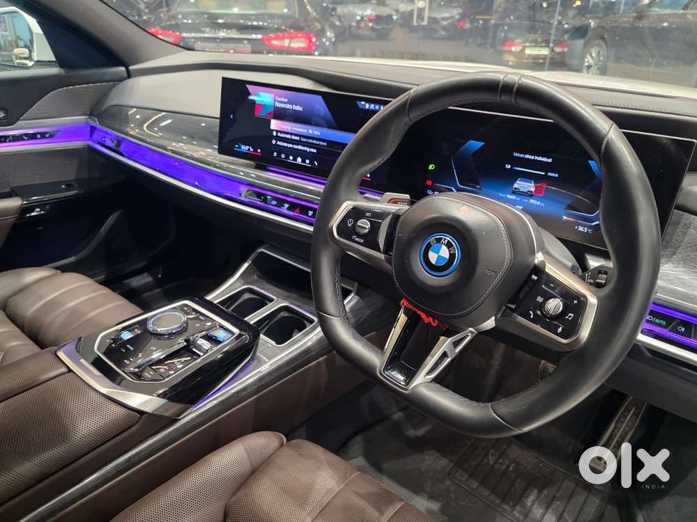 Bmw I7 Xdrive60, 2023, Electric