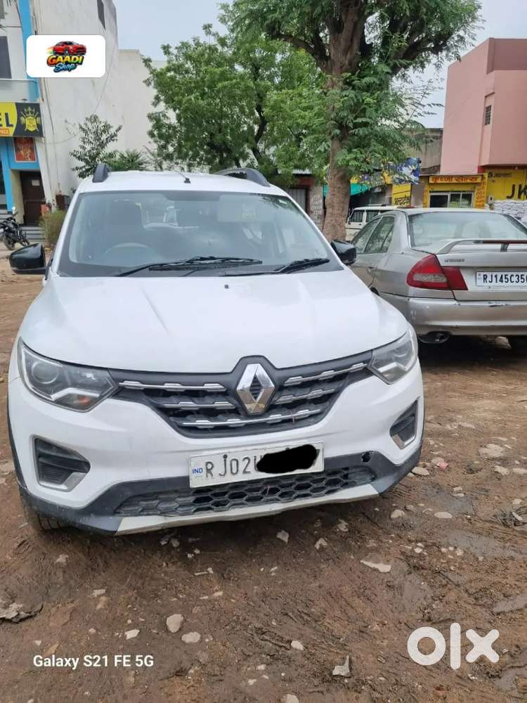 Renault Triber Rxz, 2022, Petrol
