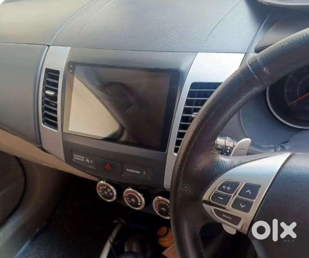 Mitsubishi Outlander Petrol 2012