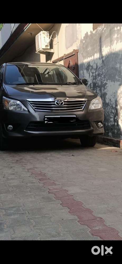 Toyota Innova Diesel 2012