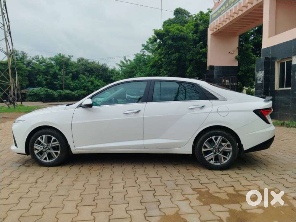 Hyundai Verna 1.5 Mpi Mt Sx (o), 2025, Petrol